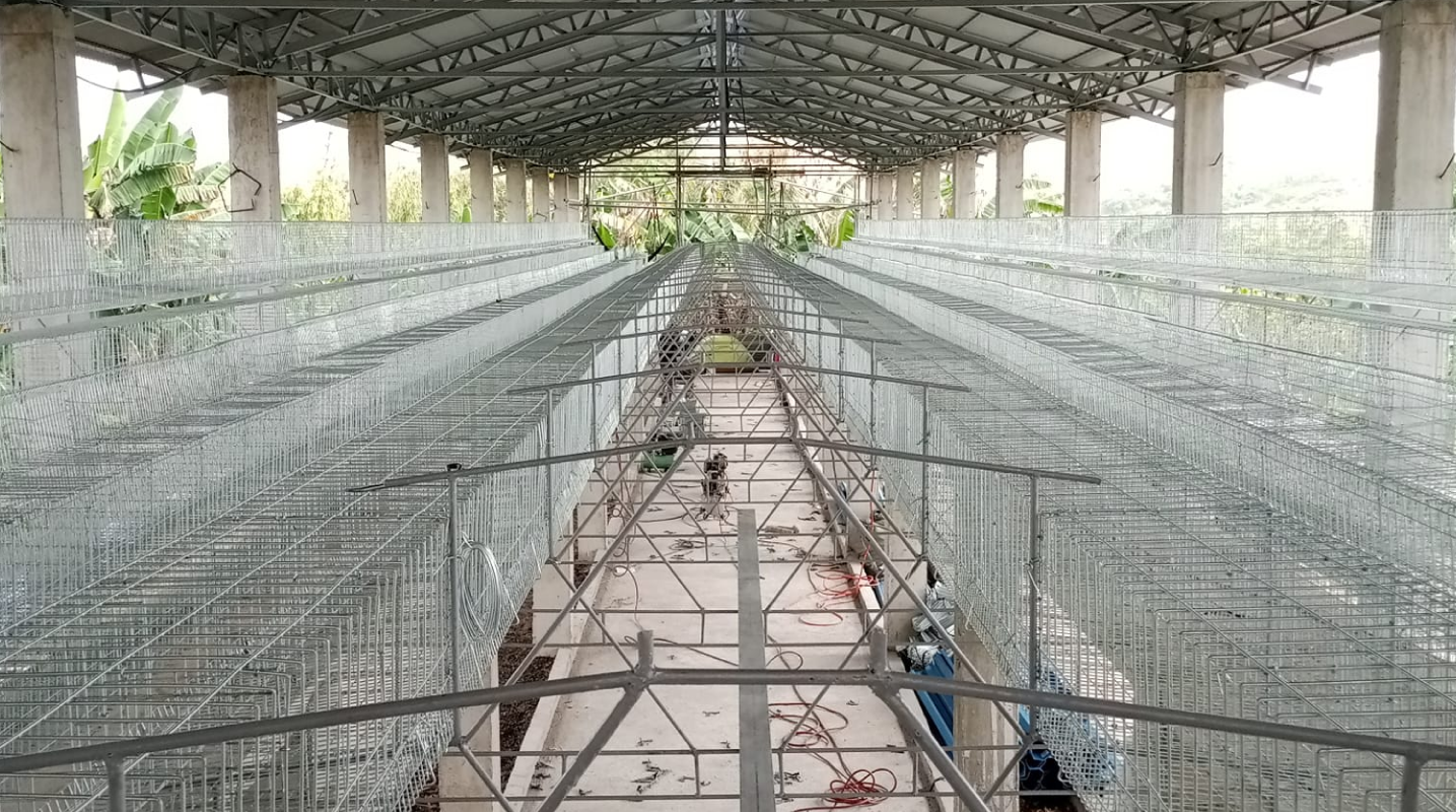 Big J layer cage fabrication installation